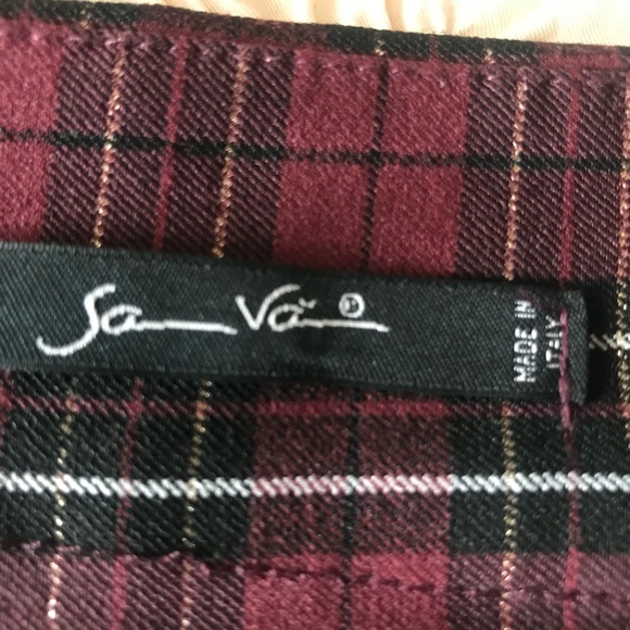 Sa Va mini burgundy checkered skirt. Madi in Italy. Sz 40. Great condition! - Picture 10 of 10